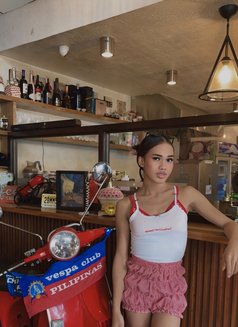 Lexi - Acompañantes transexual in Manila Photo 3 of 14