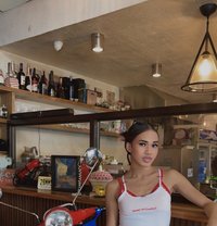 Lexi - Transsexual escort in Manila