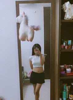 Lexi - puta in Bangalore Photo 2 of 8