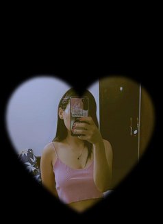 Lexi - puta in Bangalore Photo 3 of 8