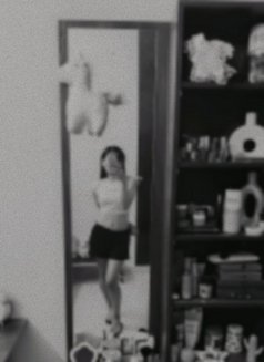 Lexi - puta in Bangalore Photo 8 of 8