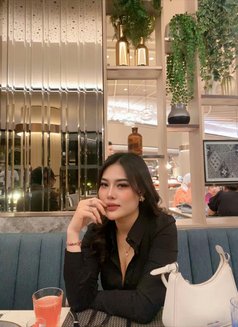 Lexi - escort in Bali Photo 2 of 4