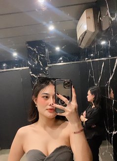 Lexi - escort in Bali Photo 3 of 3