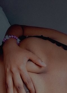 Lexi - escort in Nairobi Photo 7 of 8
