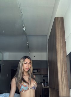Raine - Transsexual escort in Manila Photo 3 of 12