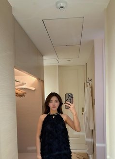 Lexi BIGBOOBS - escort in Singapore Photo 7 of 7