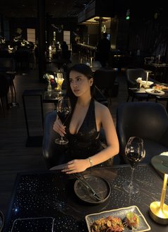 Lexie - escort in Makati City Photo 7 of 10