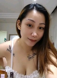 Lexie - puta in Dubai Photo 1 of 2