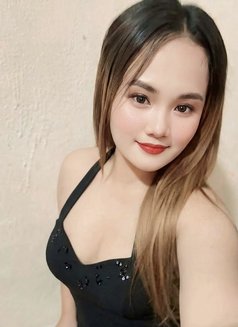 Lexie - escort in Makati City Photo 1 of 3
