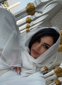 Lexie - escort in Riyadh Photo 6 of 9