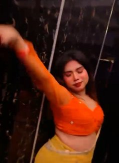 Lexxy - Transsexual escort in Bangalore Photo 3 of 5