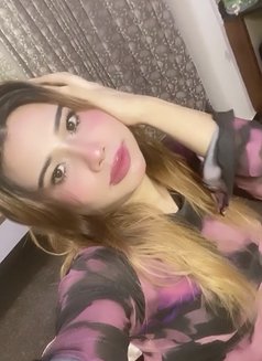 Lexxy sexxy - Transsexual escort in Bangalore Photo 5 of 7