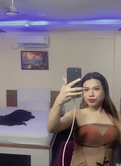 Lexxy sexxy - Transsexual escort in Bangalore Photo 6 of 7