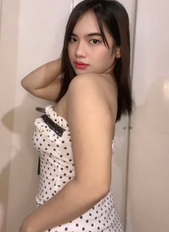 Lexy - escort in Manila Photo 6 of 6