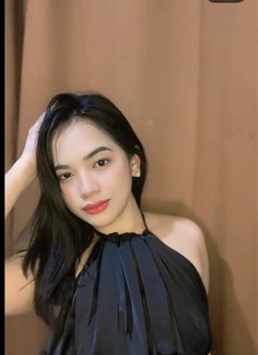 Lexy - escort in Manila Photo 8 of 11