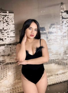 Lexy - escort in Manila Photo 7 of 7