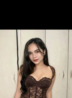 Lexy - puta in Manila Photo 9 of 9