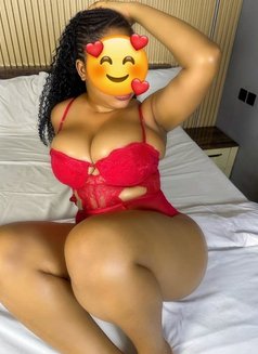 Lexy - puta in Bangalore Photo 2 of 5