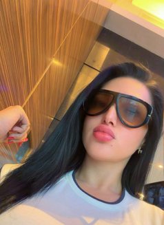 Leyla - escort in Al Manama Photo 9 of 10