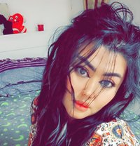 Leyla B - puta in Al Ain