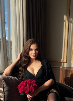 Leyla - escort in Dubai Photo 2 of 7