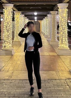 Leyla - escort in Dubai Photo 1 of 9