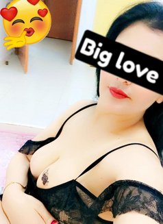 Leyla - escort in Al Sohar Photo 2 of 5