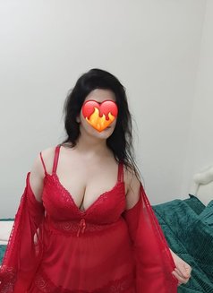 Leyla - escort in Al Sohar Photo 2 of 5
