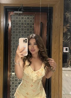Leyla - escort in Riyadh Photo 1 of 14