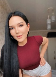 Leyna - escort in Riyadh Photo 6 of 10
