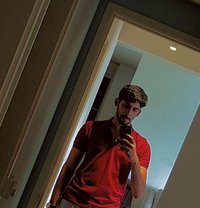 Lfg - Acompañantes masculino in Chennai