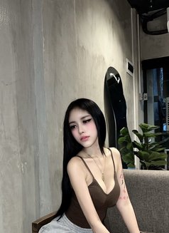 Li Chas new in MR living at Pasay - Acompañantes transexual in Manila Photo 2 of 9