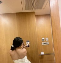Li Li - escort in London