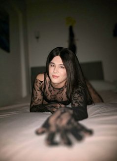 Li̇za - Transsexual escort in İstanbul Photo 2 of 8