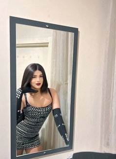 Li̇za - Transsexual escort in İstanbul Photo 12 of 19