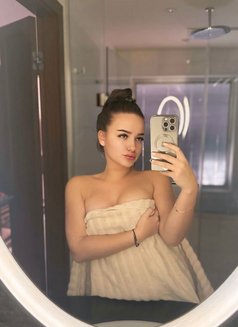 Li̇za Love - escort in İstanbul Photo 8 of 11