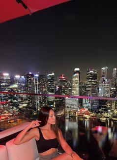 Lia - escort in Singapore Photo 7 of 8