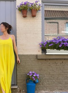 Lia - dreamy authentic girlfriend - escort in Bangalore Photo 16 of 28