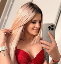 Lia - escort in London