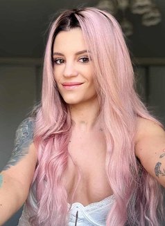 Lia - escort in London Photo 5 of 10