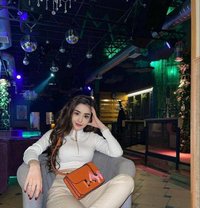 Lia - escort in Manila