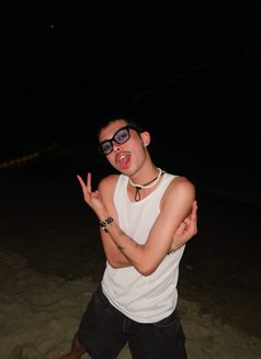 Liam - Male escort in Singapore Photo 6 of 9