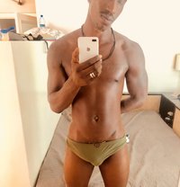 Liam S75 - Male escort in Paris