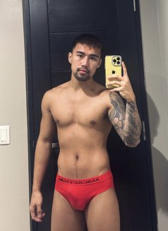 Liam - Male escort in Kuala Lumpur Photo 7 of 8
