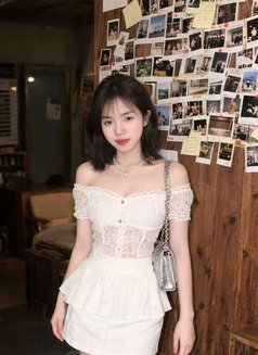 Liam - escort in Hanoi Photo 1 of 4