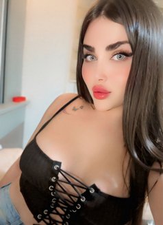 Lian - Acompañantes transexual in Beirut Photo 11 of 13