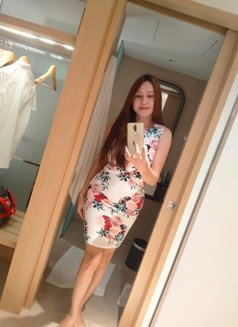 Liana Gomez - escort in Manila Photo 1 of 2