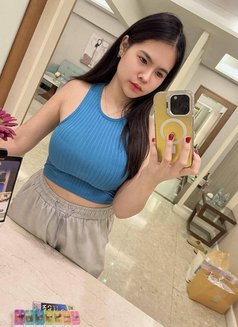 Liana - puta in Jakarta Photo 3 of 5