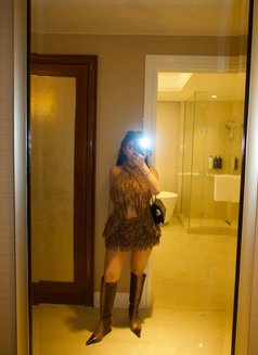 Liana Rose - puta in Manila Photo 1 of 4