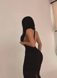 Liana - escort in Al Manama Photo 6 of 8